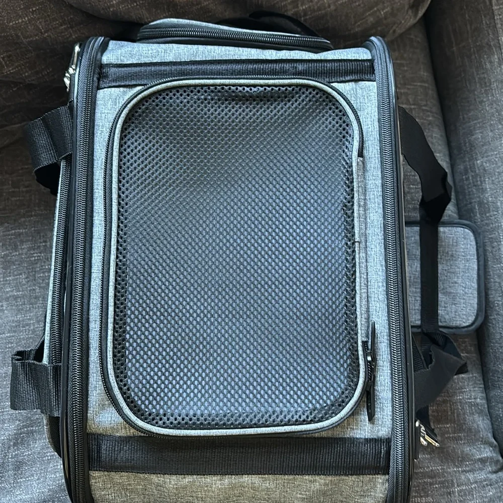X-ZONE PET Airline Approved Soft-Sided Pet Travel Carrier for Dogs and Cats New!